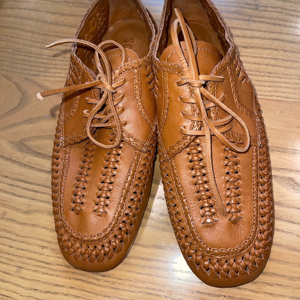 SCHUTZ Whipstitch Leather Lace Up Loafers